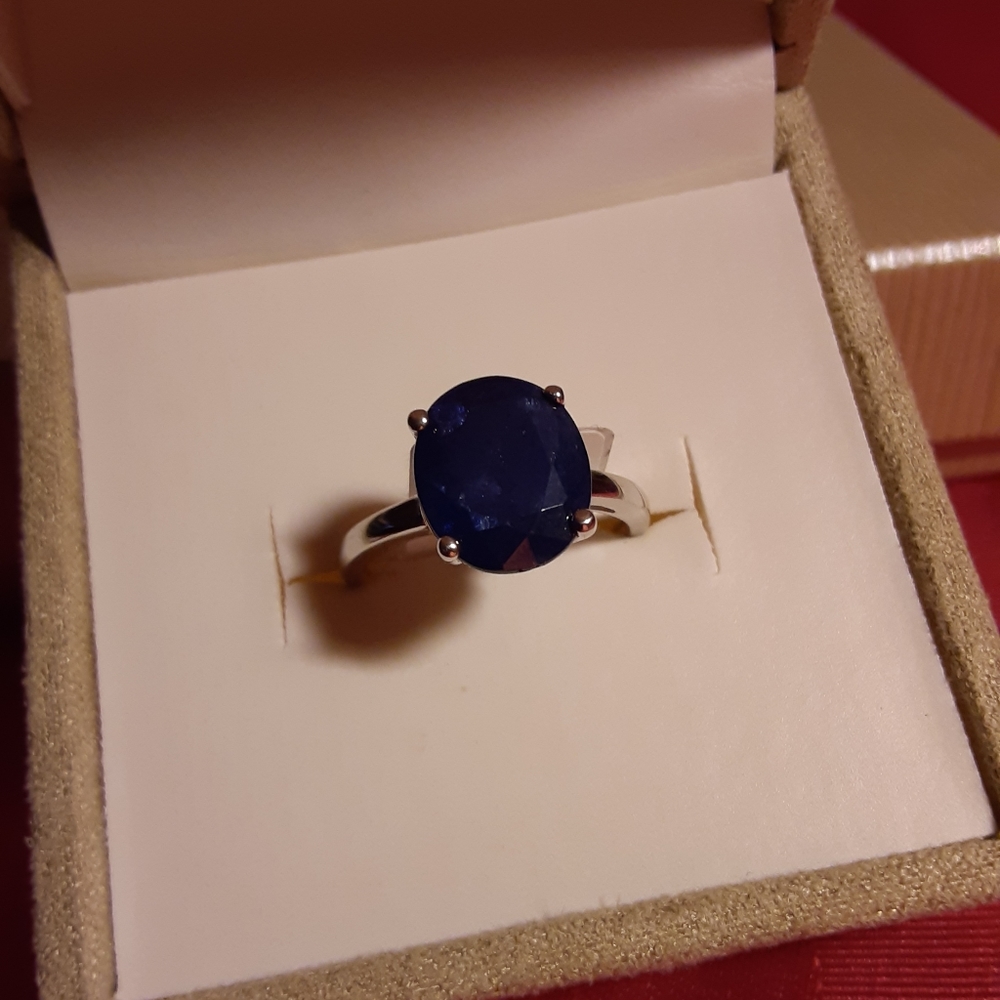 4.5 Ct Oval Blue Sapphire Solitaire